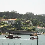 杜罗河舒适公寓 *